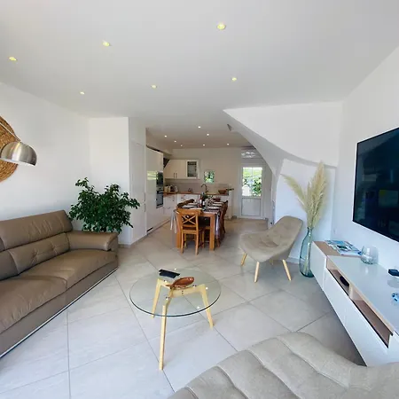 Villa Maison De Pecheur Strelitzia Amarrage 3,8m Par 16m *