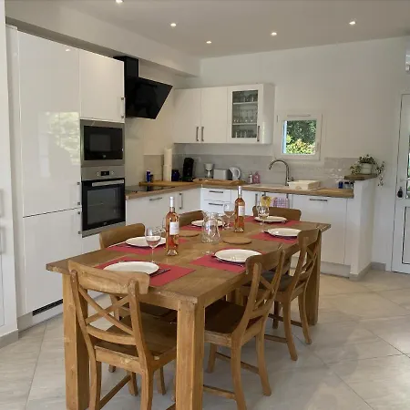 Maison De Pecheur Strelitzia Amarrage 3,8m Par 16m Grimaud