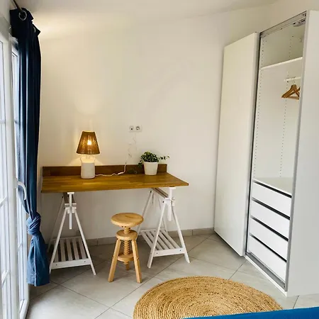 Maison De Pecheur Strelitzia Amarrage 3,8m Par 16m * Grimaud