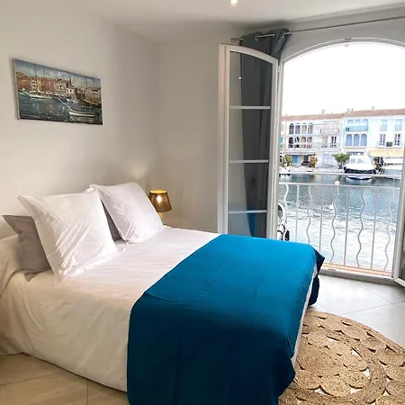 Maison De Pêcheur Strelitzia Amarrage 3,8m Par 16m Grimaud