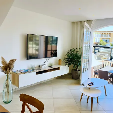 Maison De Pêcheur Strelitzia Amarrage 3,8m Par 16m Grimaud