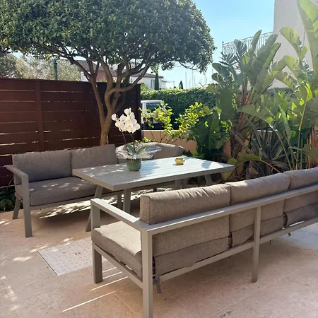 Maison De Pecheur Strelitzia Amarrage 3,8m Par 16m * Grimaud