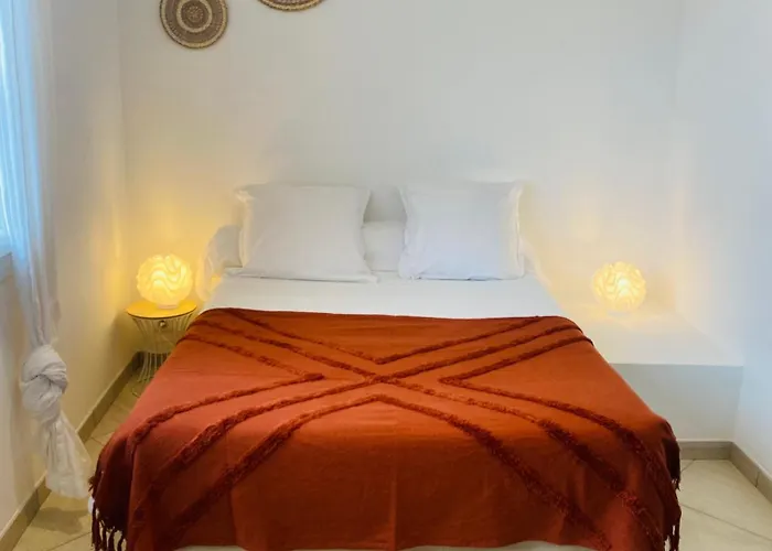 Maison De Pecheur Strelitzia Amarrage 3,8m Par 16m