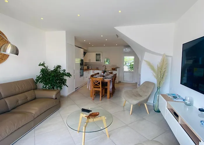 Villa Maison De Pêcheur Strelitzia Amarrage 3,8m Par 16m *